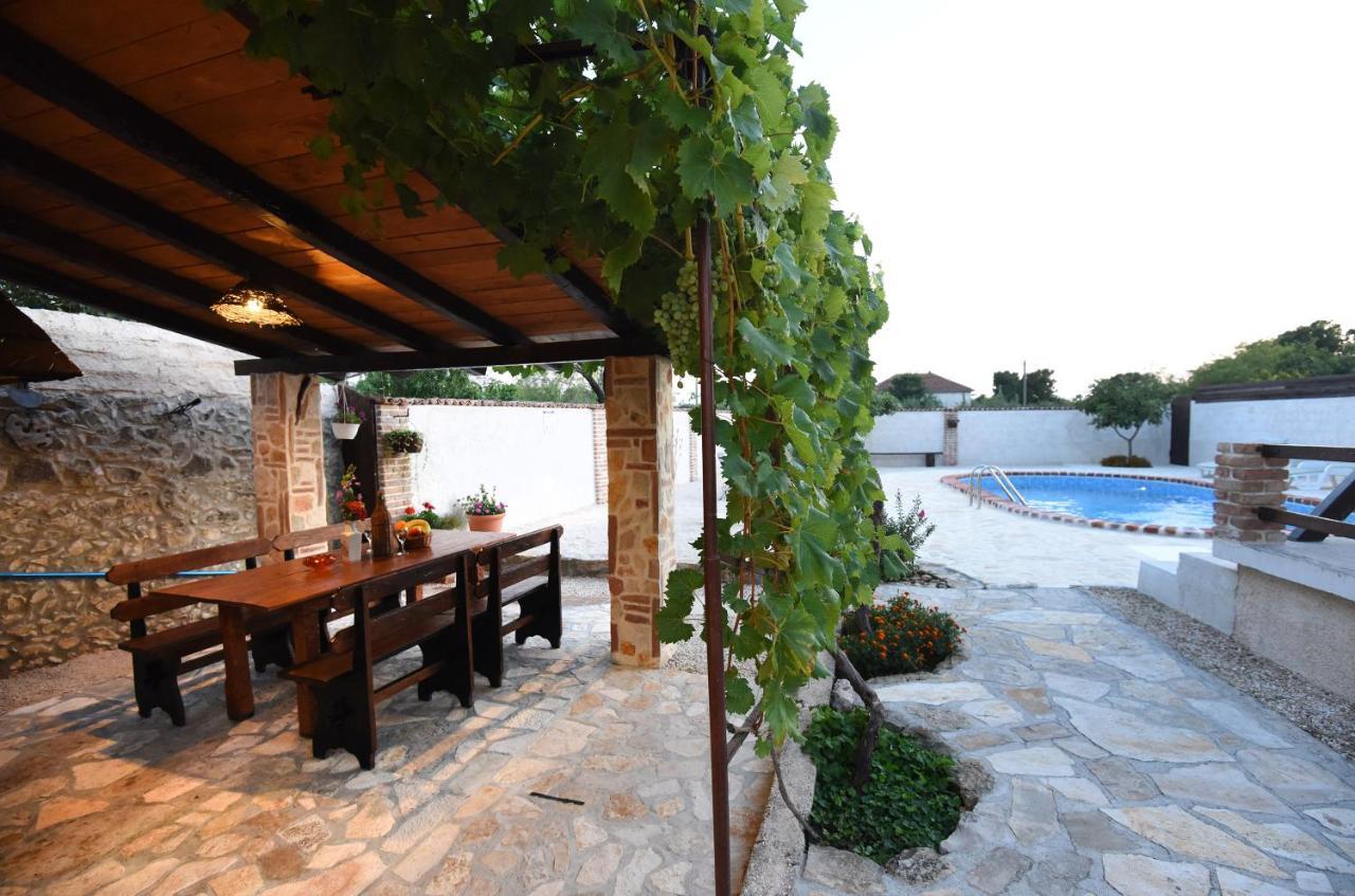 House & Apartment Palaca Donji Zemunik Exterior foto